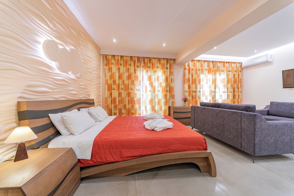 Corfu Maris Hotel — Hotel rooms in Benitses, Ionian Islands