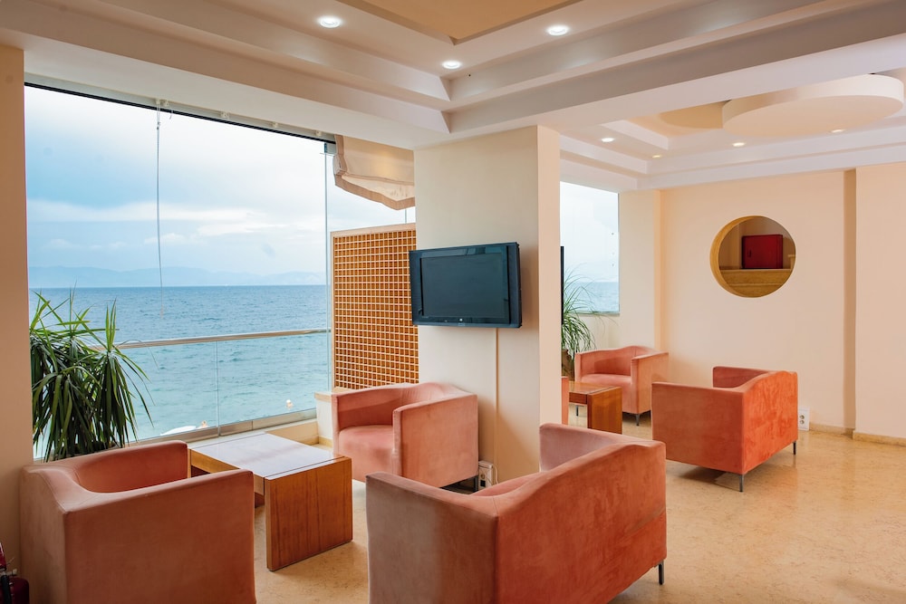 Corfu Maris Hotel — Restaurant & bars in Benitses, Ionian Islands