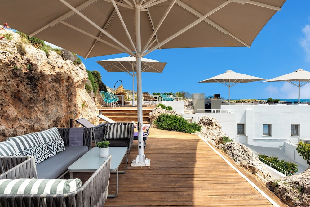 Lindos Comfy Suites — Restaurant & bars in Lindos, South Aegean