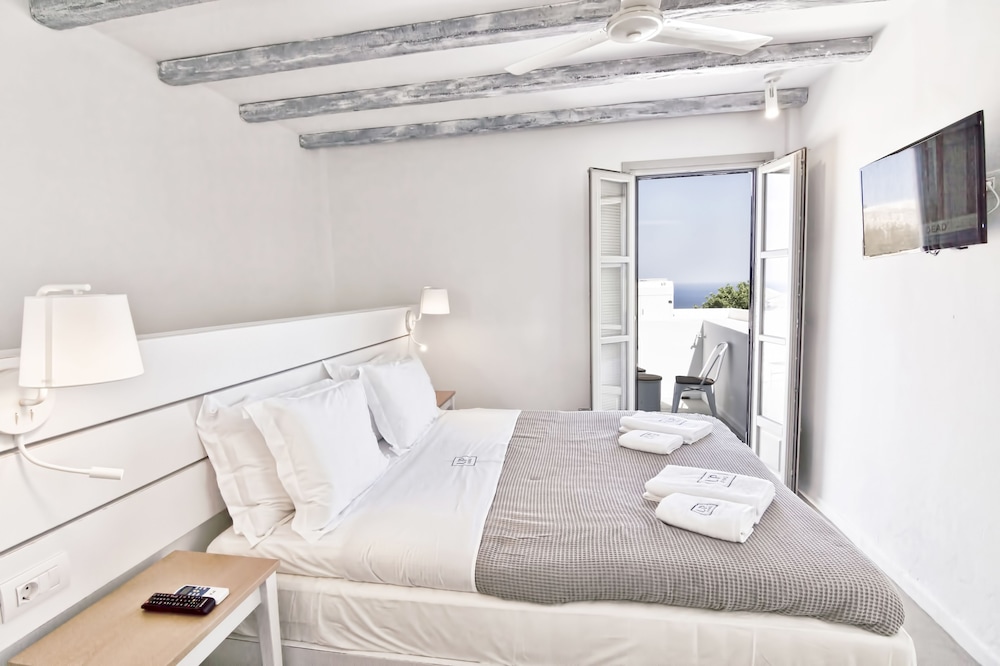 Lindos Comfy Suites — Hotel rooms in Lindos, South Aegean
