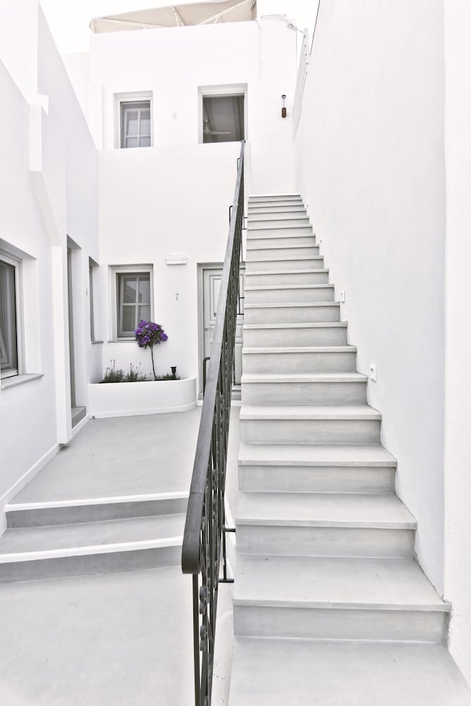 Lindos Comfy Suites — Hotel building in Lindos, South Aegean
