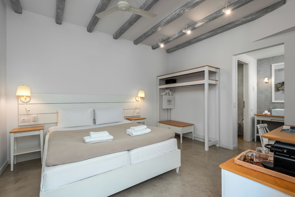 Lindos Comfy Suites — Hotel rooms in Lindos, South Aegean