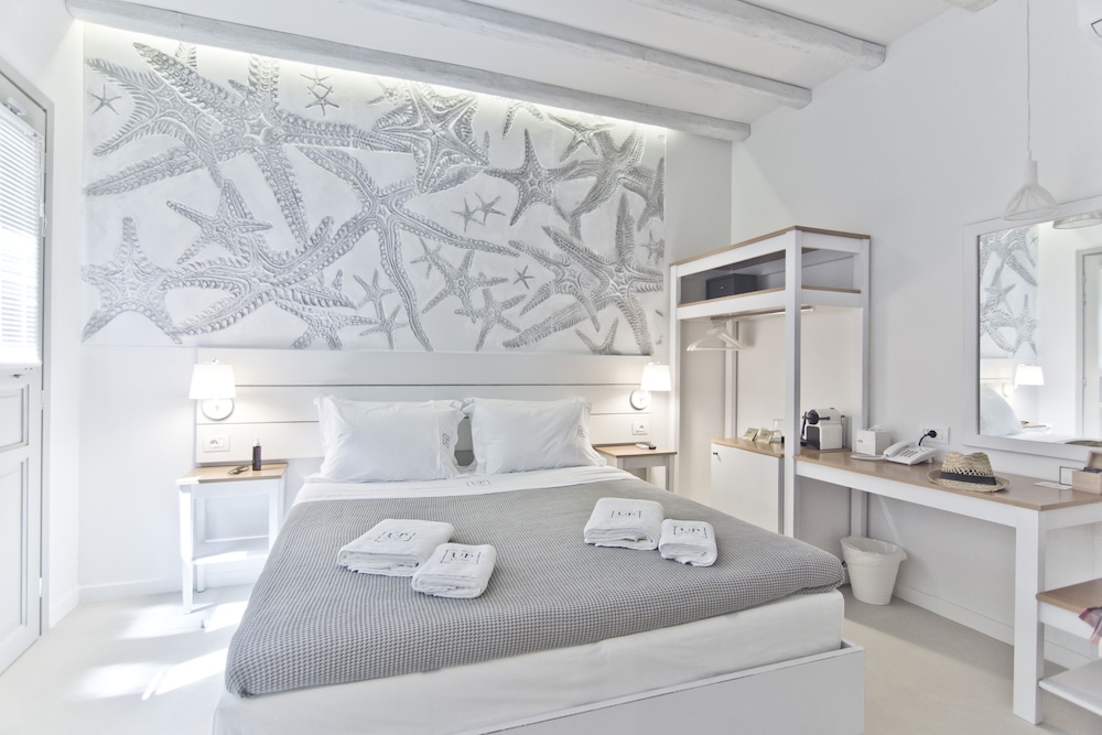 Lindos Comfy Suites — Hotel rooms in Lindos, South Aegean