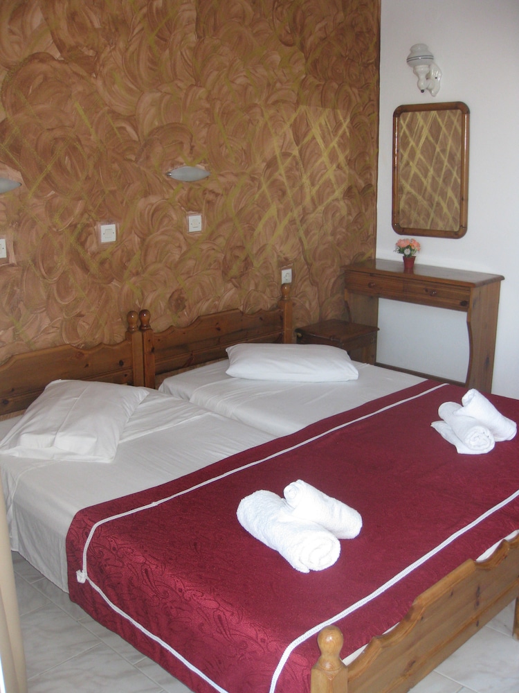 Stenna Apartments — Main photo in Kefalos, South Aegean