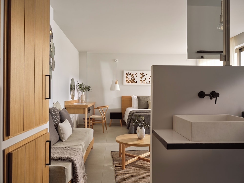St. John Suites - Adults Only Zakynthos — Hotel rooms in Tsilivi, Ionian Islands