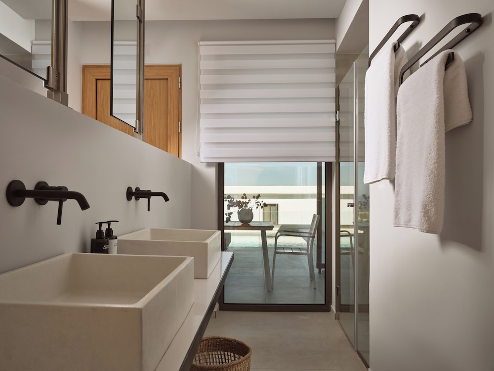 St. John Suites - Adults Only Zakynthos — Hotel rooms in Tsilivi, Ionian Islands