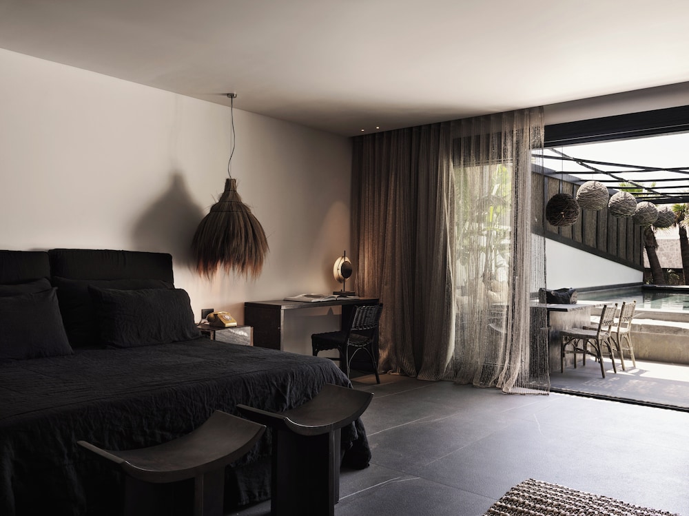 O by Myconian, Mykonos, a Member of Design Hotels — Hotel rooms in Ornos, South Aegean