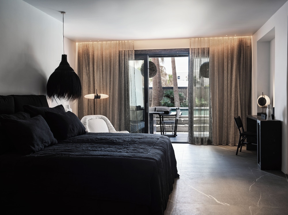 O by Myconian, Mykonos, a Member of Design Hotels — Hotel rooms in Ornos, South Aegean