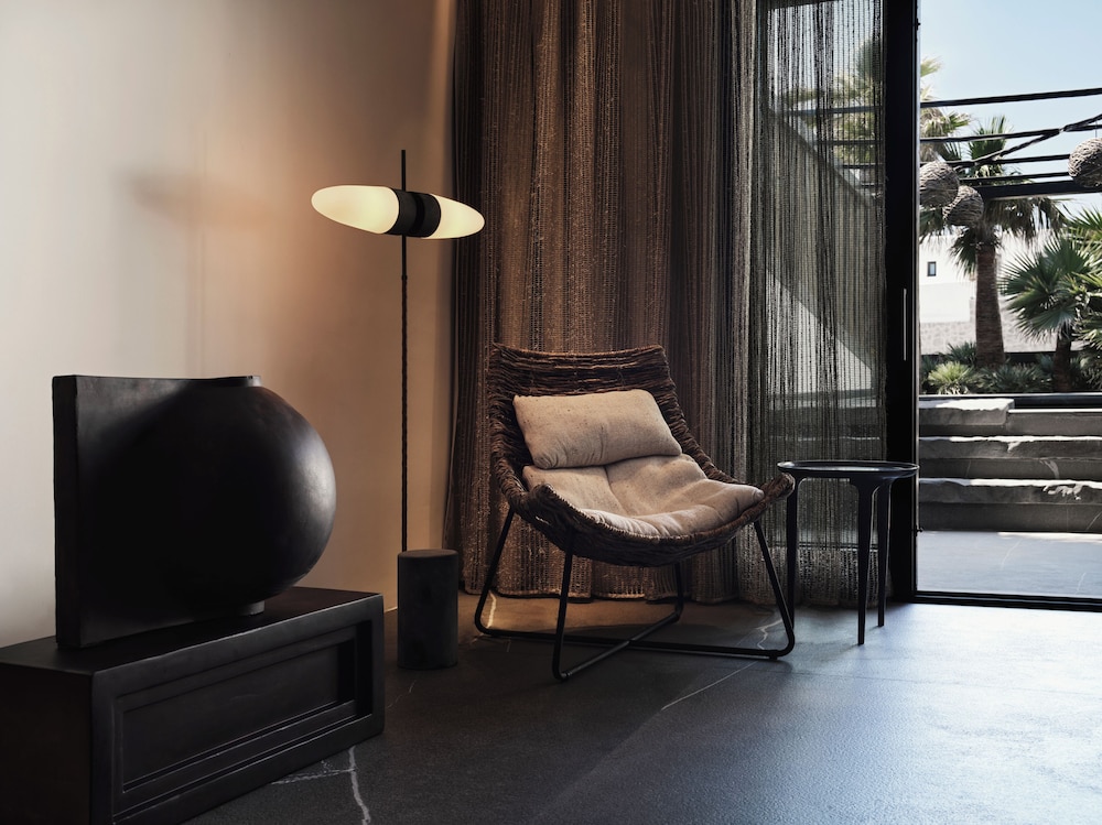 O by Myconian, Mykonos, a Member of Design Hotels — Hotel rooms in Ornos, South Aegean