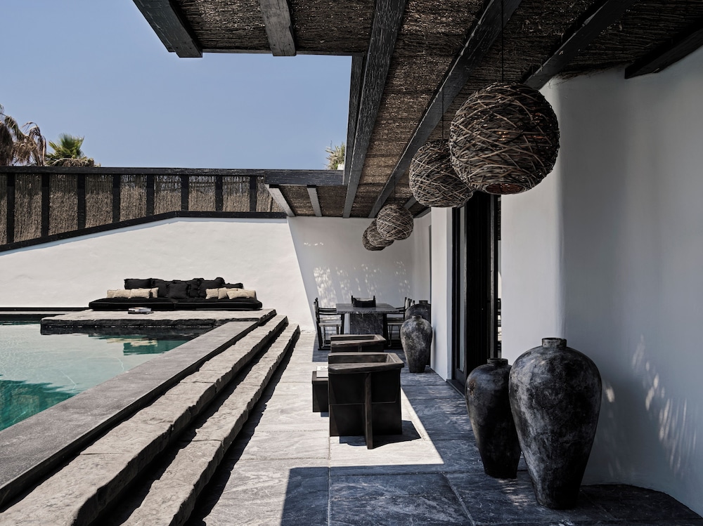 O by Myconian, Mykonos, a Member of Design Hotels — Swimming pool in Ornos, South Aegean