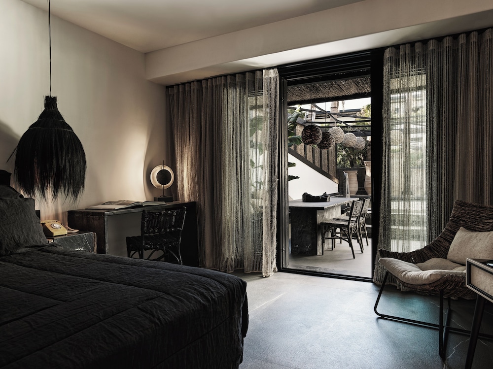 O by Myconian, Mykonos, a Member of Design Hotels — Hotel rooms in Ornos, South Aegean