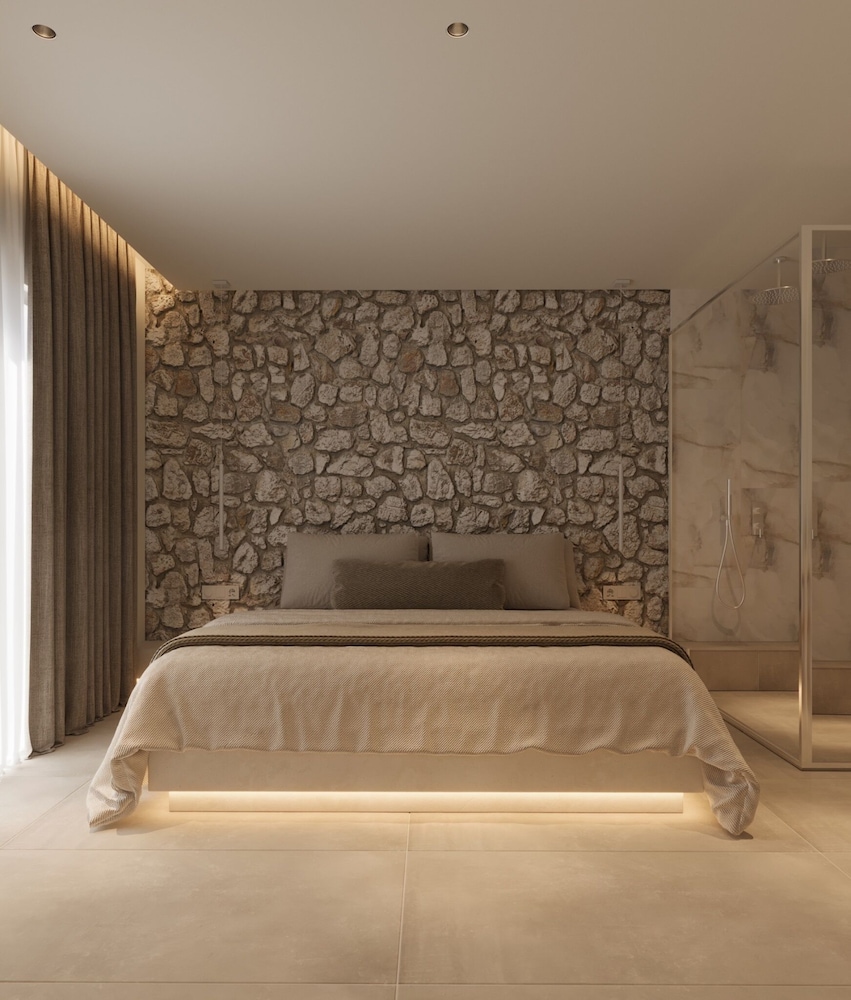 Tinas Plus Hotel — Hotel rooms in Faliraki, South Aegean