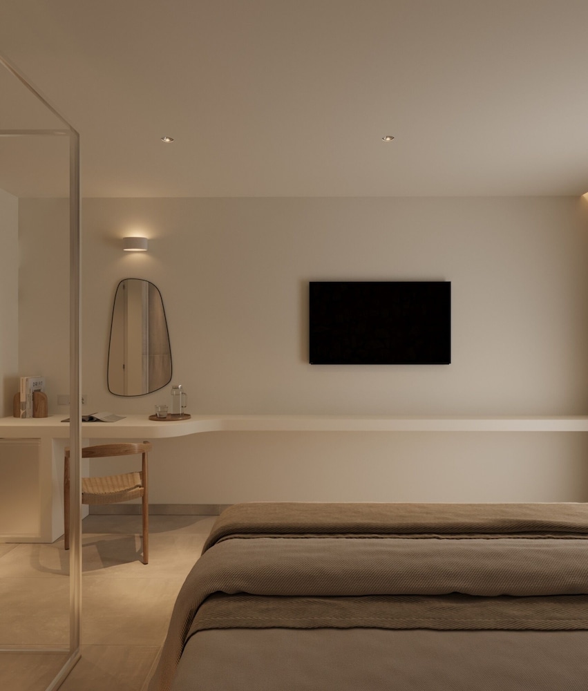 Tinas Plus Hotel — Hotel rooms in Faliraki, South Aegean