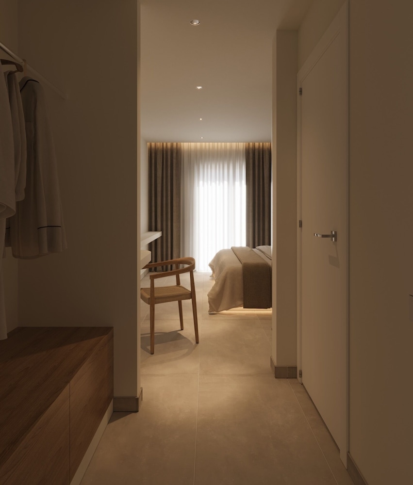 Tinas Plus Hotel — Hotel rooms in Faliraki, South Aegean
