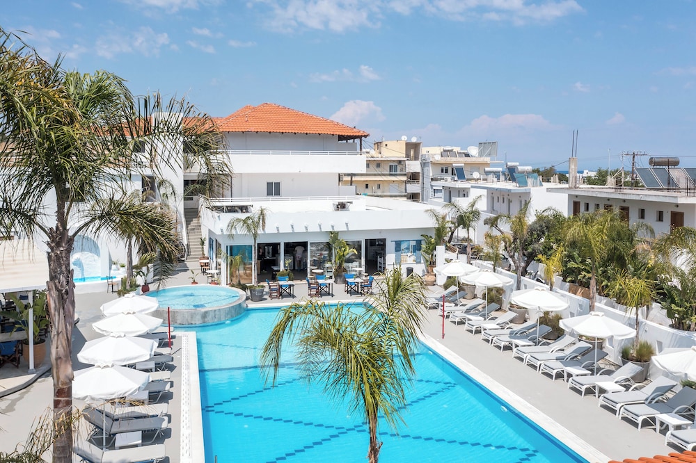 Tinas Plus Hotel — Main photo in Faliraki, South Aegean