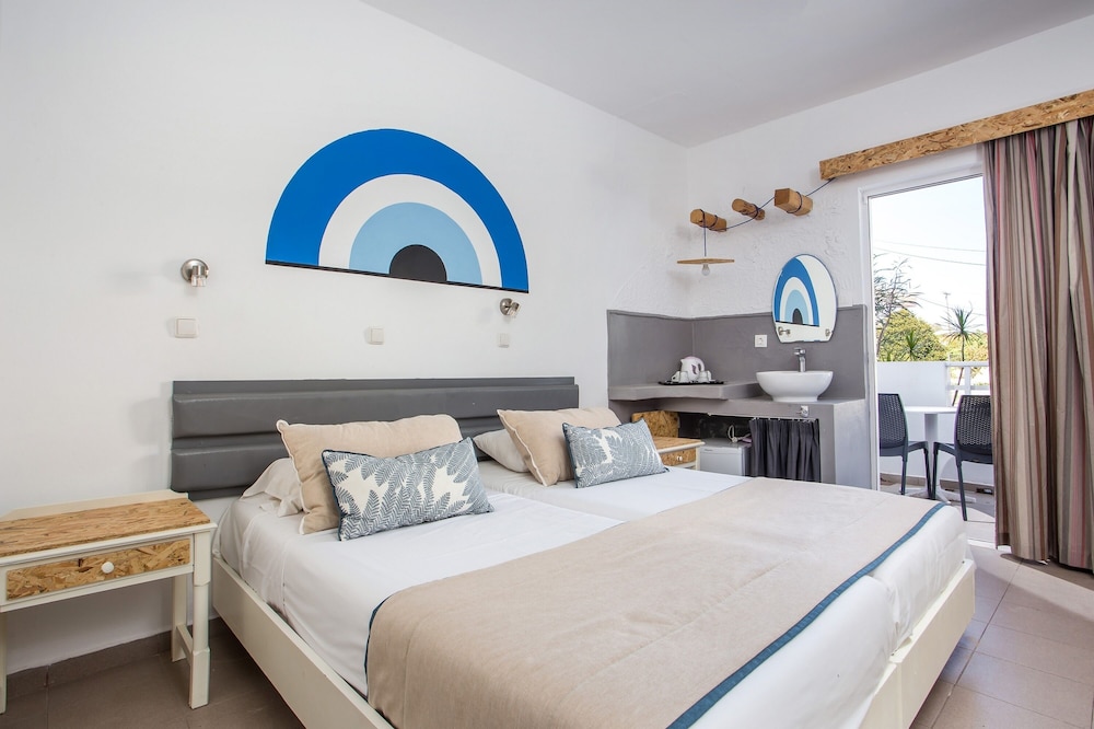 Tinas Plus Hotel — Hotel rooms in Faliraki, South Aegean