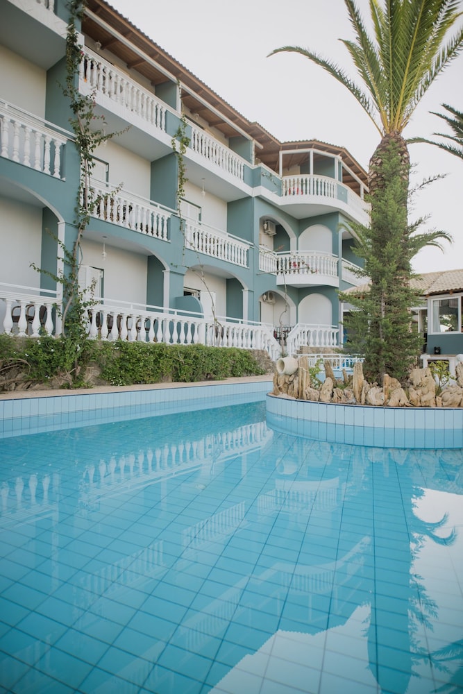 Zante Calinica Hotel — Hotel building in Tsilivi, Ionian Islands
