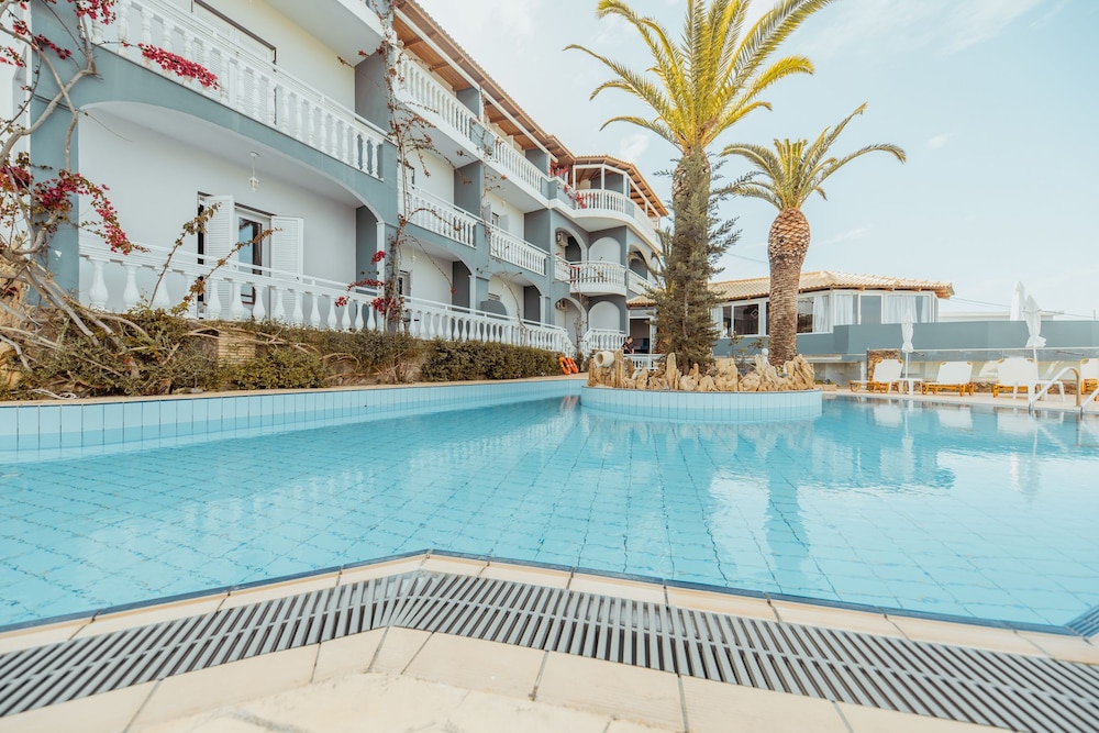 Zante Calinica Hotel — Swimming pool in Tsilivi, Ionian Islands