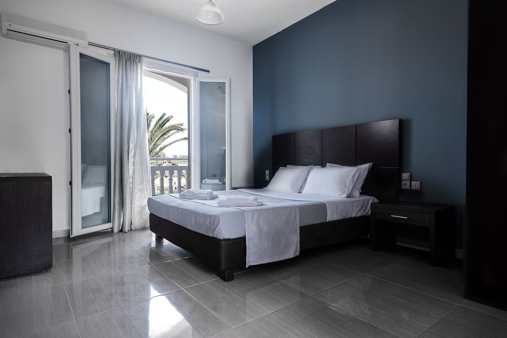 Zante Calinica Hotel — Hotel rooms in Tsilivi, Ionian Islands