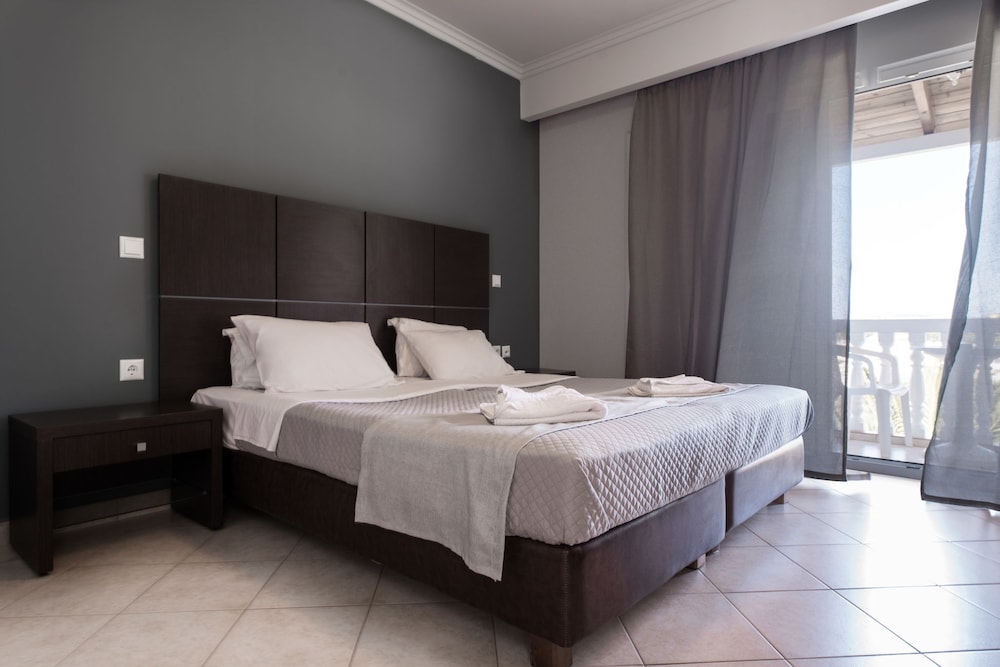 Zante Calinica Hotel — Hotel rooms in Tsilivi, Ionian Islands