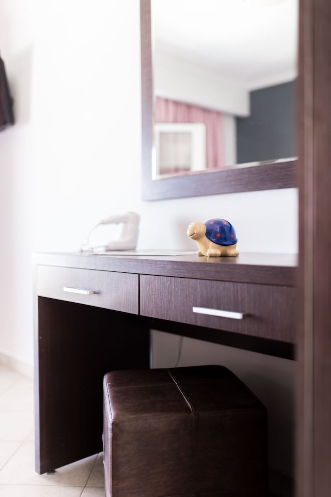 Zante Calinica Hotel — Hotel rooms in Tsilivi, Ionian Islands