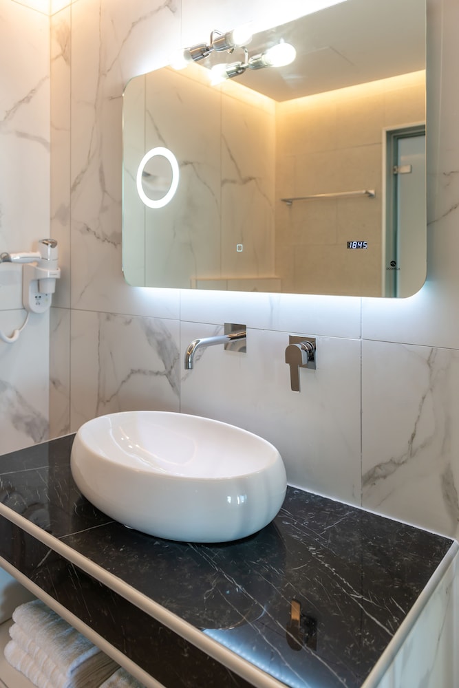 Mandala Seafront Suites — Hotel rooms in Laganas, Ionian Islands
