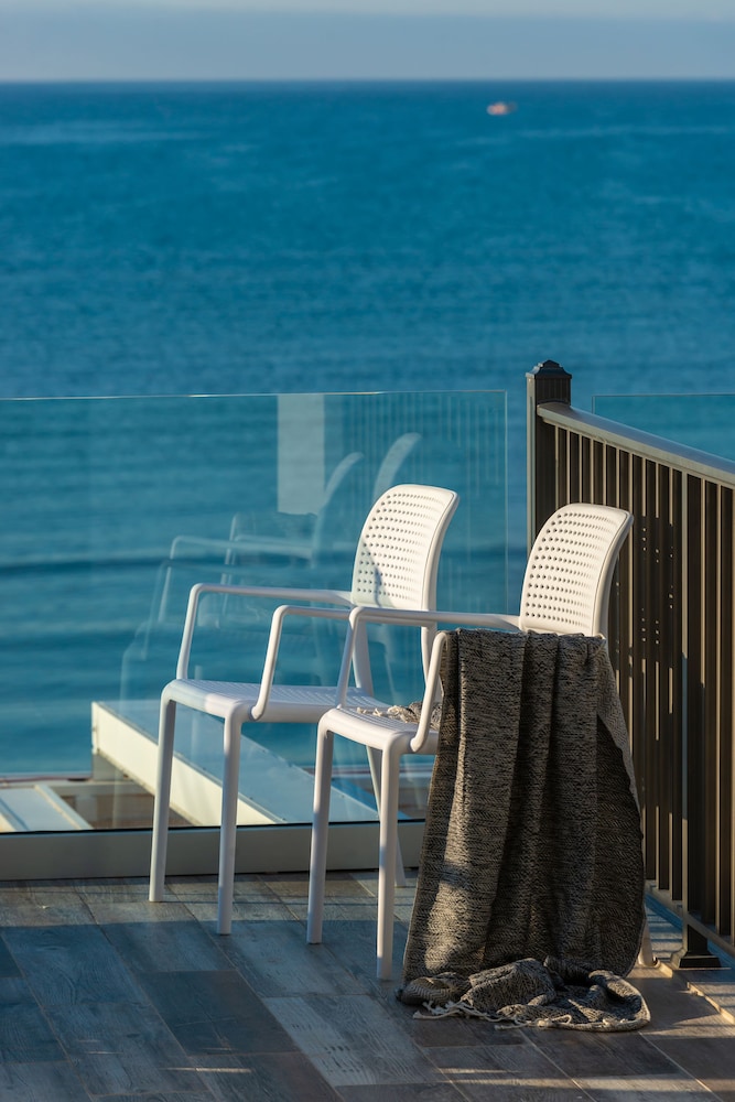Mandala Seafront Suites — Hotel rooms in Laganas, Ionian Islands