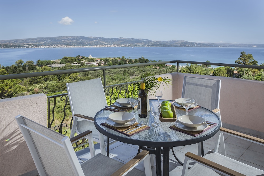Panorama Fanari Studios & Apartments — Attractions in the area in Lassi, Ionian Islands