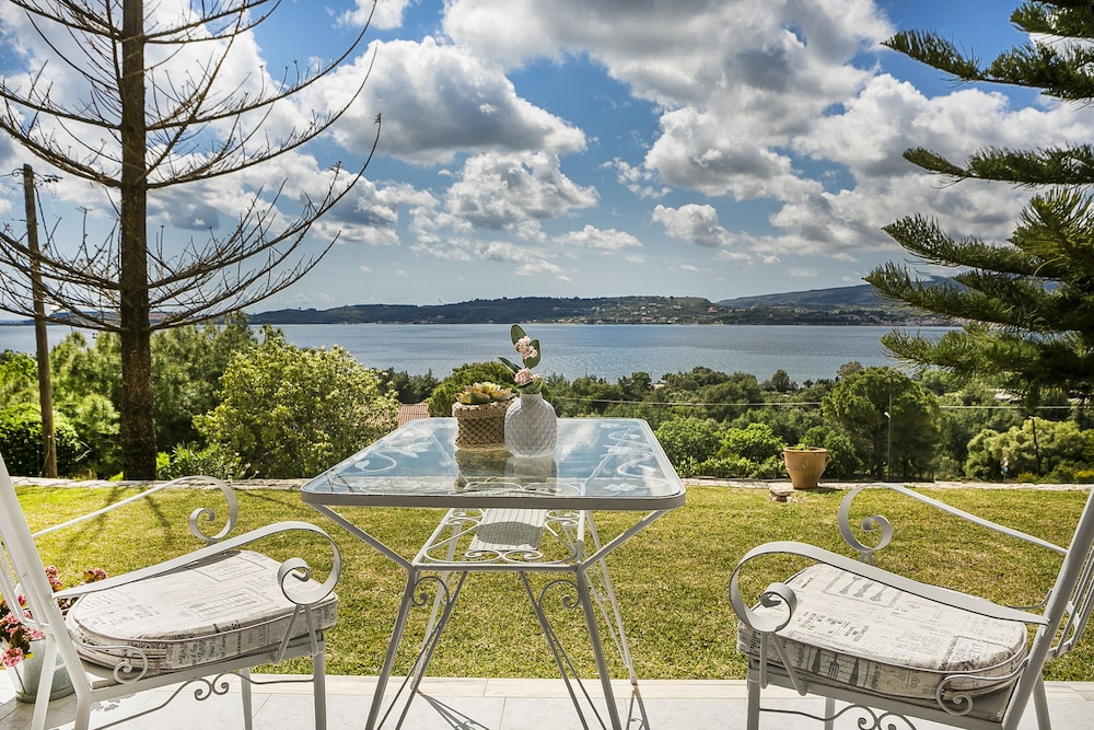 Panorama Fanari Studios & Apartments — Attractions in the area in Lassi, Ionian Islands