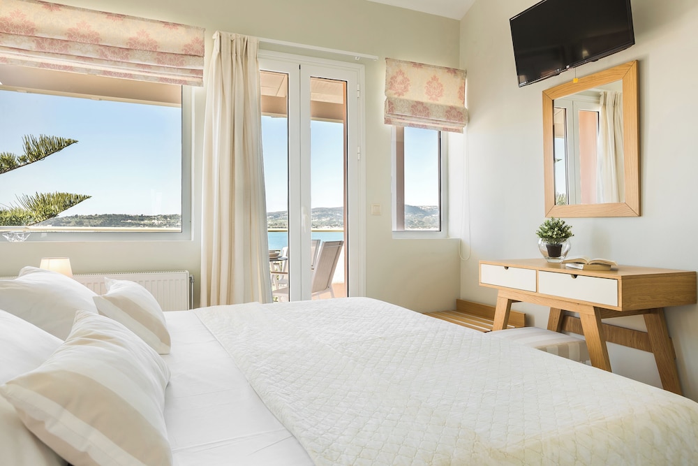 Panorama Fanari Studios & Apartments — Hotel rooms in Lassi, Ionian Islands