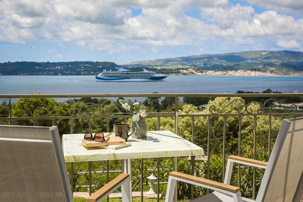 Panorama Fanari Studios & Apartments — Attractions in the area in Lassi, Ionian Islands