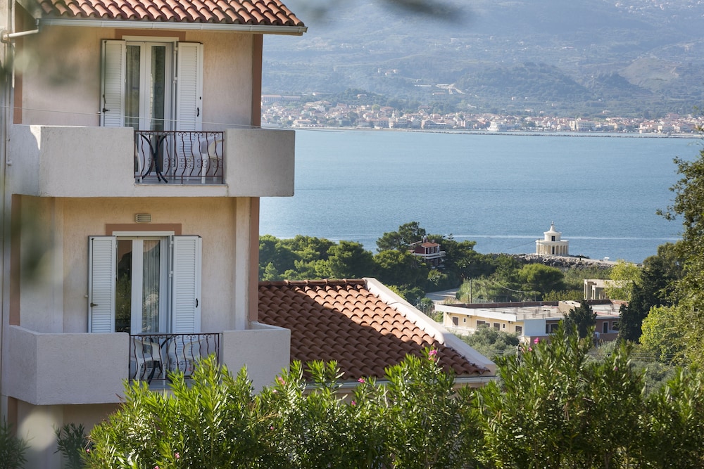 Panorama Fanari Studios & Apartments — Attractions in the area in Lassi, Ionian Islands