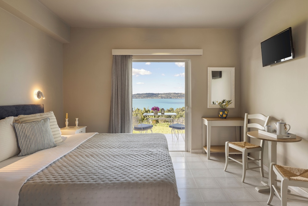 Panorama Fanari Studios & Apartments — Hotel rooms in Lassi, Ionian Islands