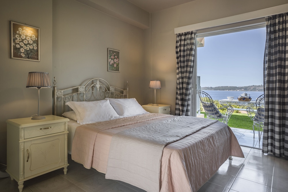 Panorama Fanari Studios & Apartments — Hotel rooms in Lassi, Ionian Islands