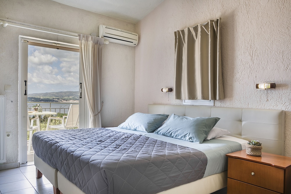Panorama Fanari Studios & Apartments — Hotel rooms in Lassi, Ionian Islands