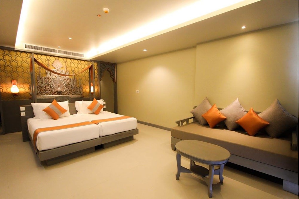 Maikhao Palm Beach Resort — Hotel rooms in Mai Khao, Phuket Province