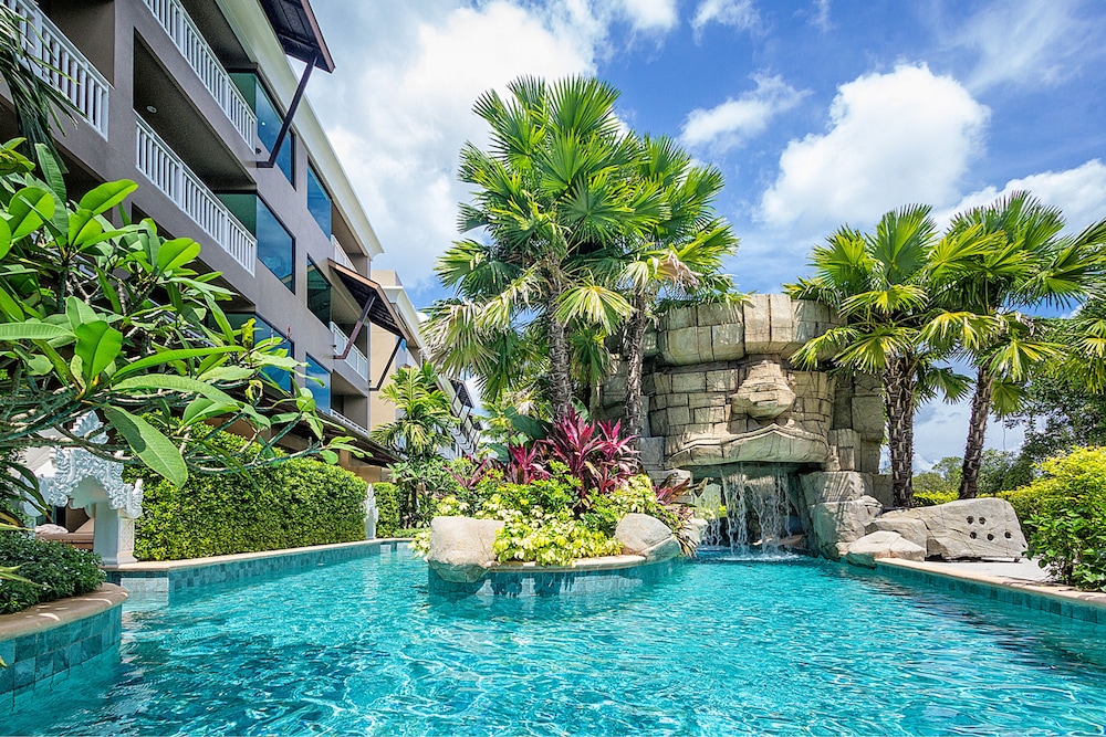 Maikhao Palm Beach Resort — Main photo in Mai Khao, Phuket Province