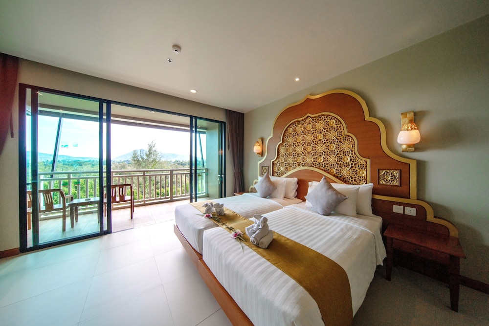 Maikhao Palm Beach Resort — Hotel rooms in Mai Khao, Phuket Province