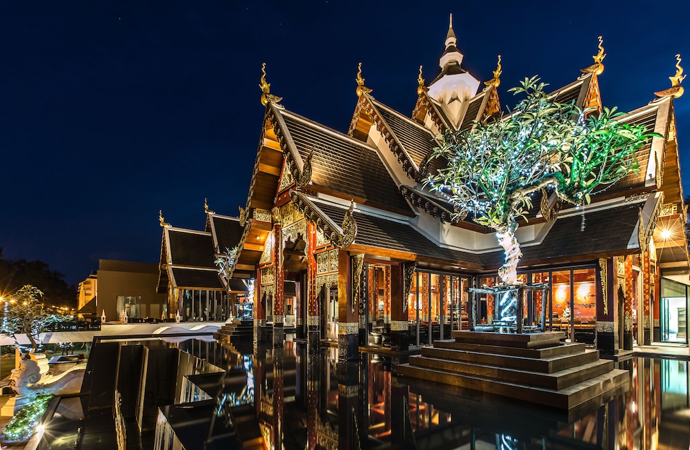 Maikhao Palm Beach Resort — Hotel building in Mai Khao, Phuket Province