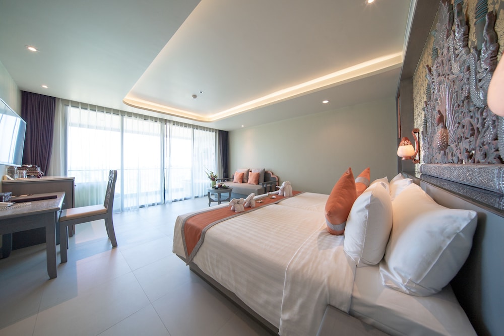 Maikhao Palm Beach Resort — Hotel rooms in Mai Khao, Phuket Province