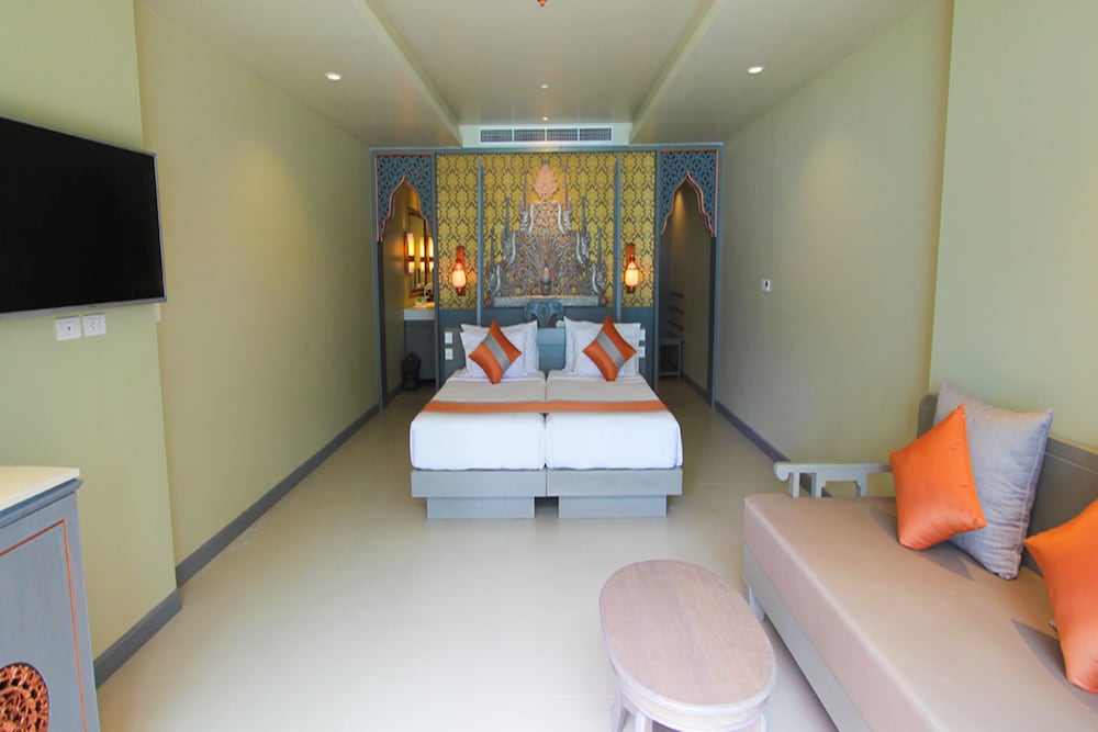 Maikhao Palm Beach Resort — Hotel rooms in Mai Khao, Phuket Province