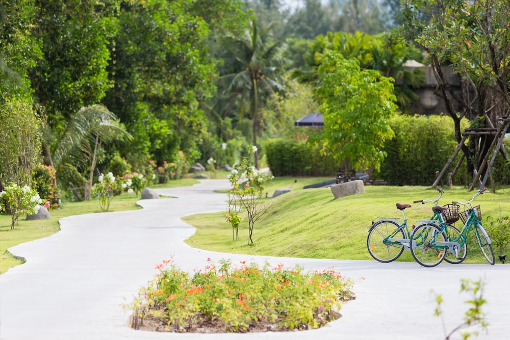 Maikhao Palm Beach Resort — Sports & recreation in Mai Khao, Phuket Province