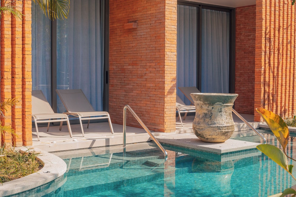 Pullman Khao Lak Resort — Swimming pool in Khuekkhak, Phang Nga