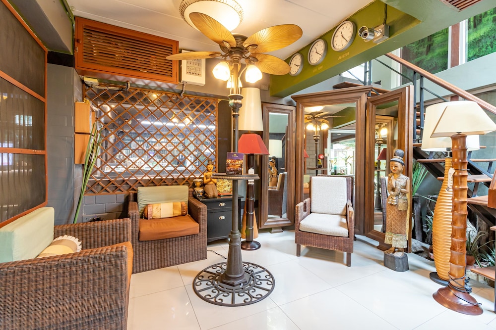The Palm Hotel — Hotel building in Bangkok, Bangkok