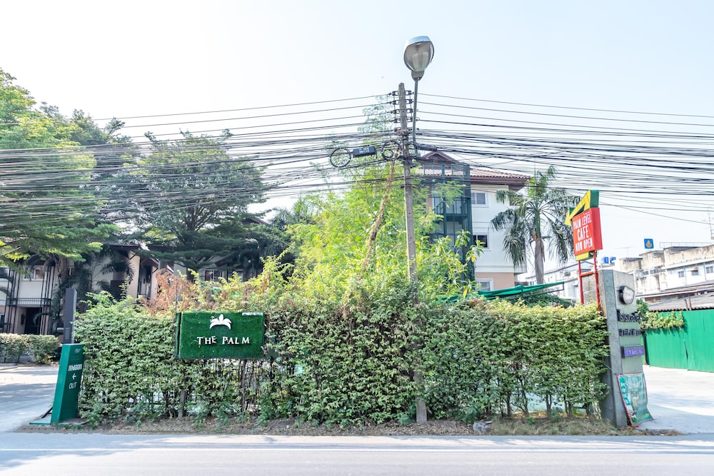 The Palm Hotel — Attractions in the area in Bangkok, Bangkok