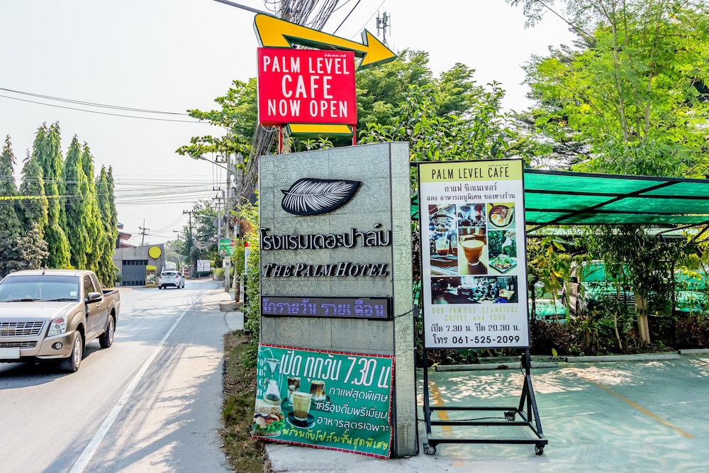 The Palm Hotel — Restaurant & bars in Bangkok, Bangkok