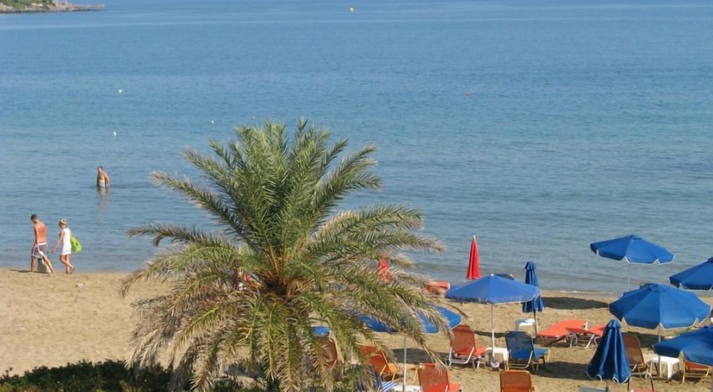 Eleni Beach Hotel — Beach in Stalida