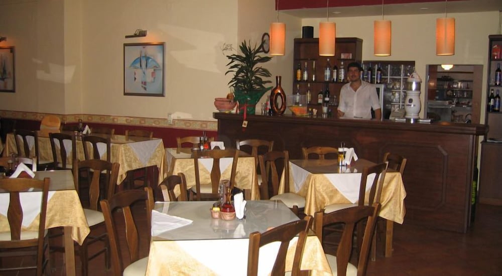 Eleni Beach Hotel — Restaurant & bars in Stalida