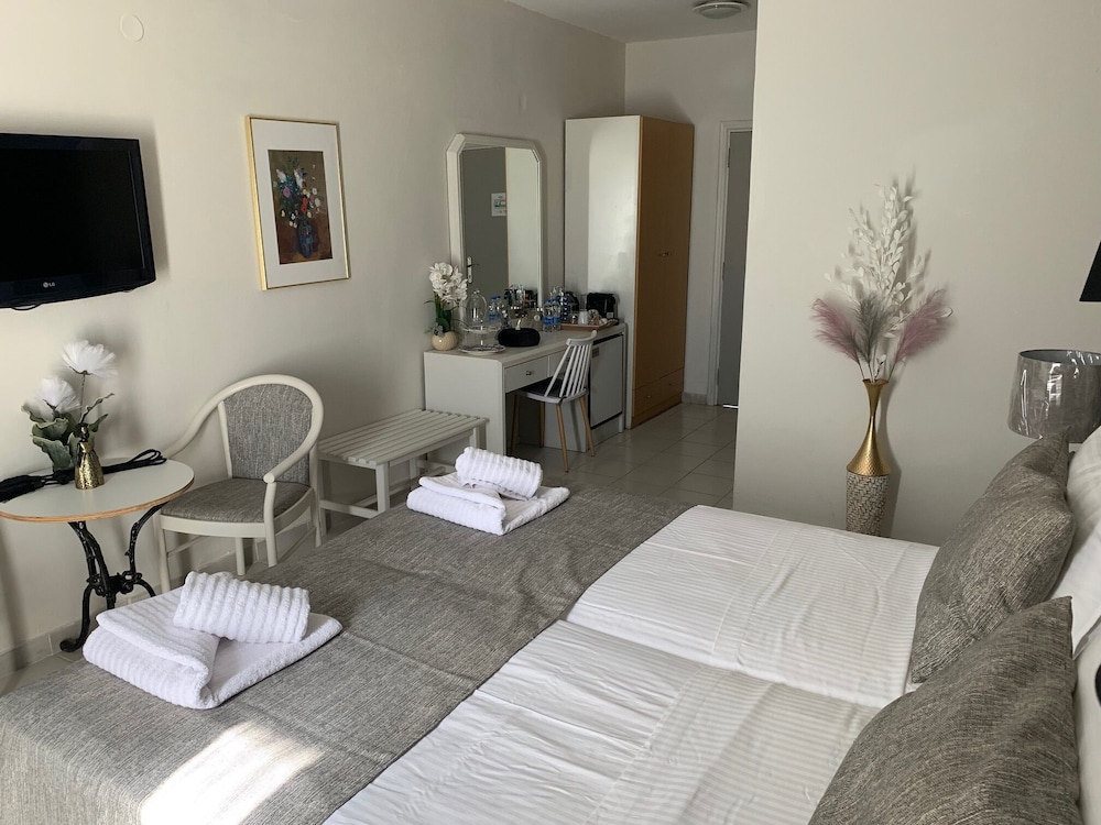 Alkyonides Hotel — Spa in Kremasti, South Aegean