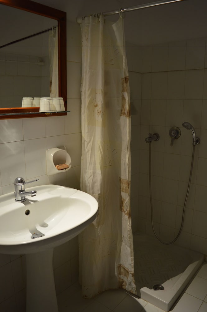 Alkyonides Hotel — Hotel rooms in Kremasti, South Aegean